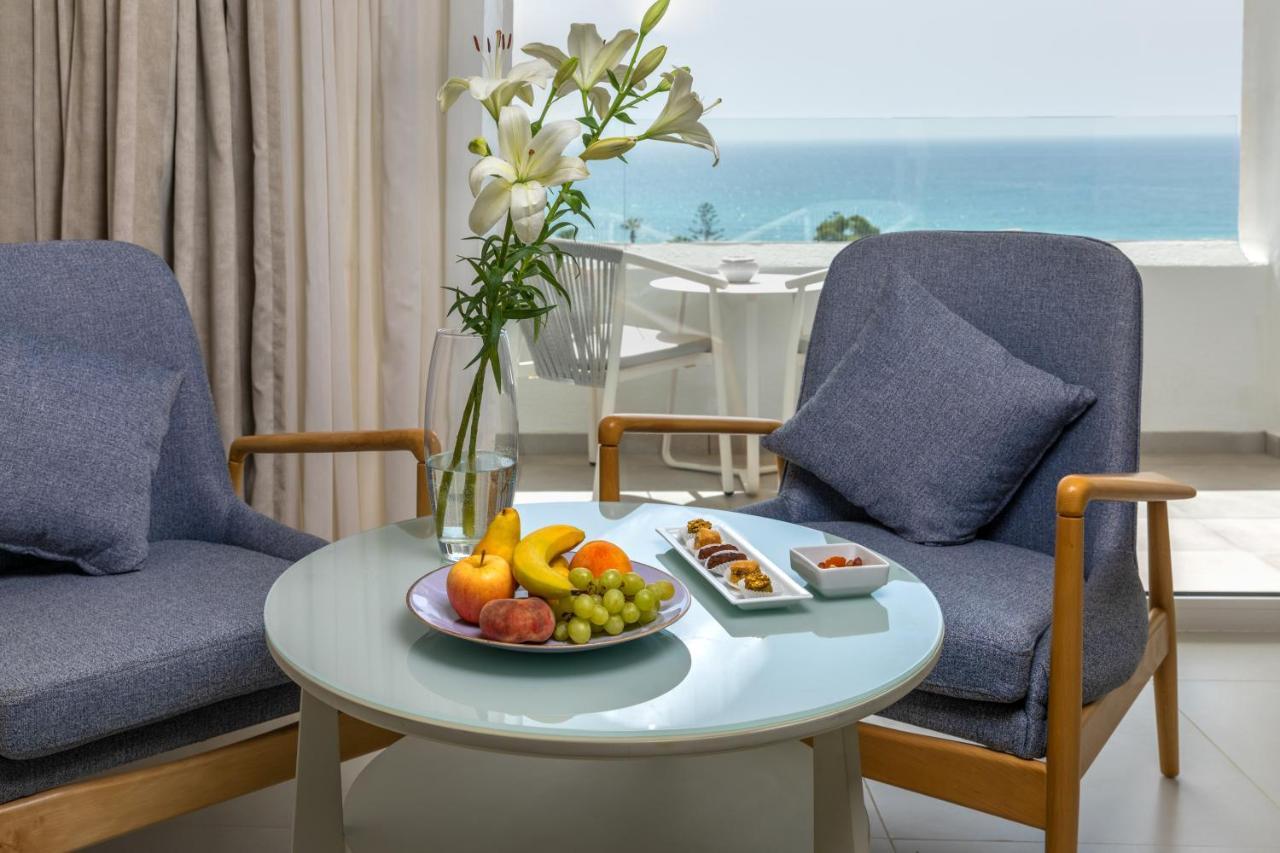 Royal Azur Thalassa 함마메트 외부 사진 A room at the hotel