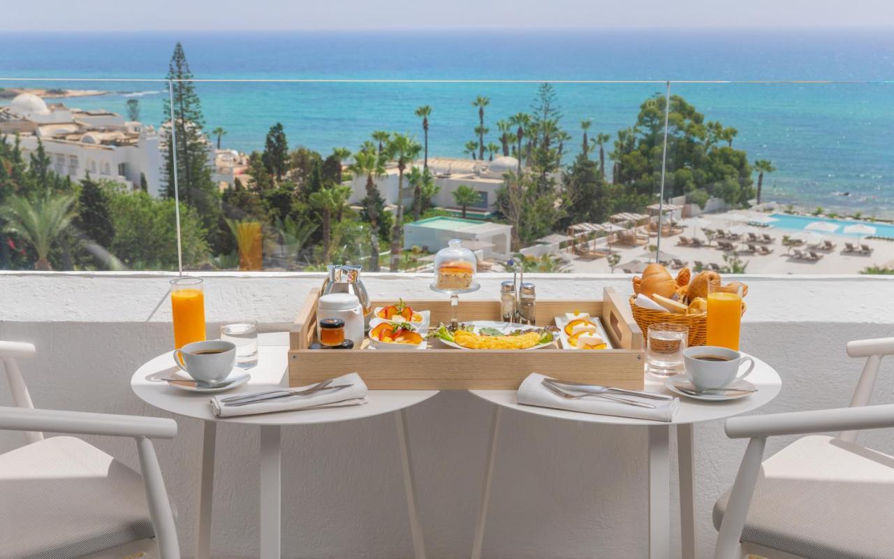 Royal Azur Thalassa 함마메트 외부 사진 Breakfast at the hotel