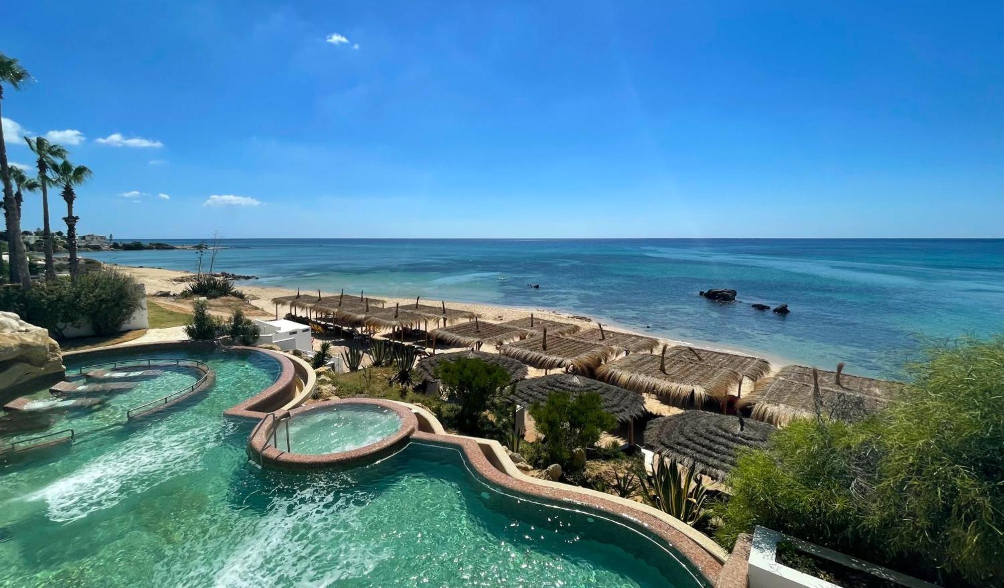 Royal Azur Thalassa 함마메트 외부 사진 View of the beach from the hotel